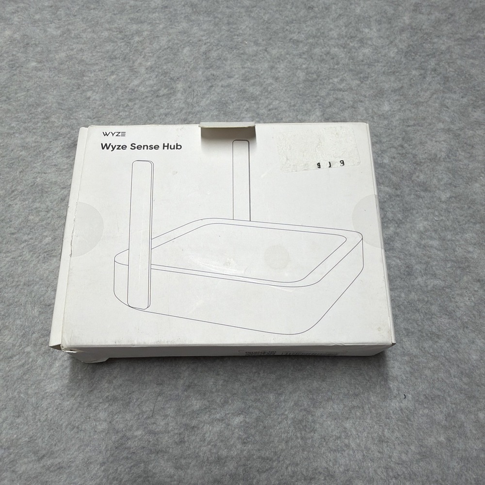 Wyze Sense Hub Model WSHB1 White For Parts Broken Antenna